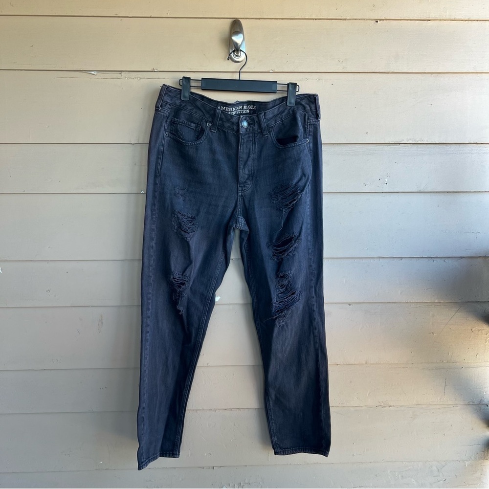 American Eagle Distressed Tomgirl Jeans - Size 10